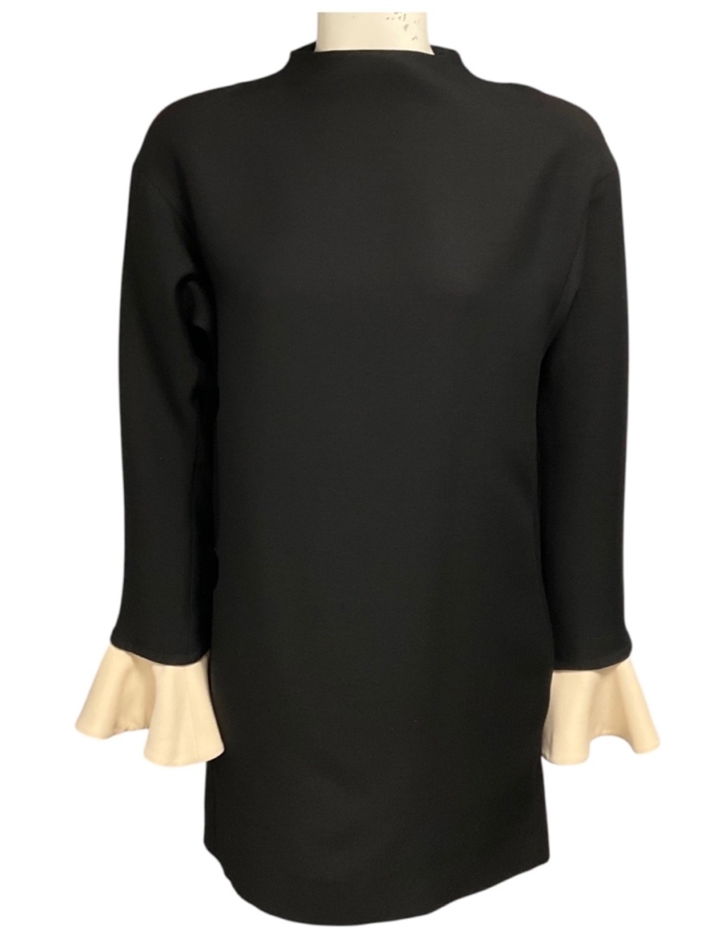 VALENTINO BLACK LONG SLEEVED CREPE MINI DRESS WITH BOW DETAILED IVORY CUFFS